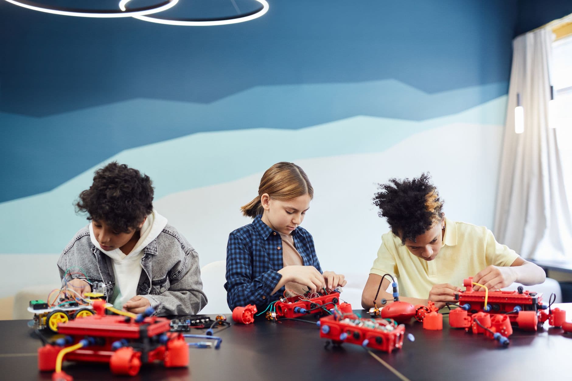 Echipă de elevi la o competiție de robotică — FIRST Tech Challenge Moldova